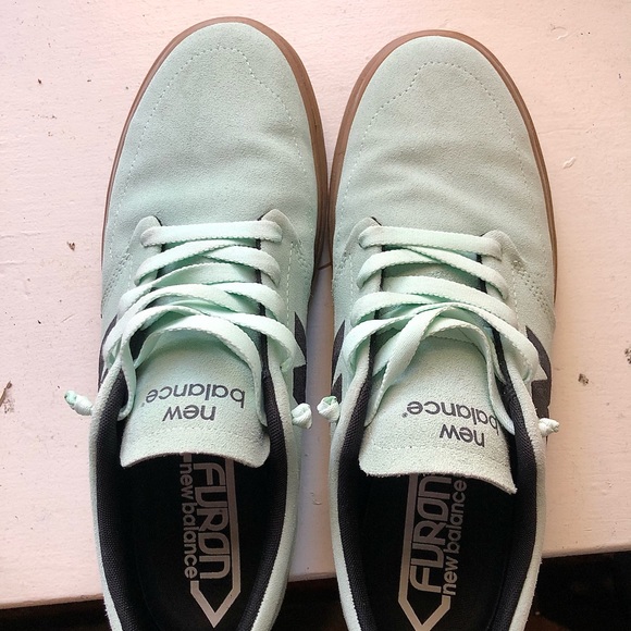 New Balance Shoes size 11.5 - Picture 3 of 4